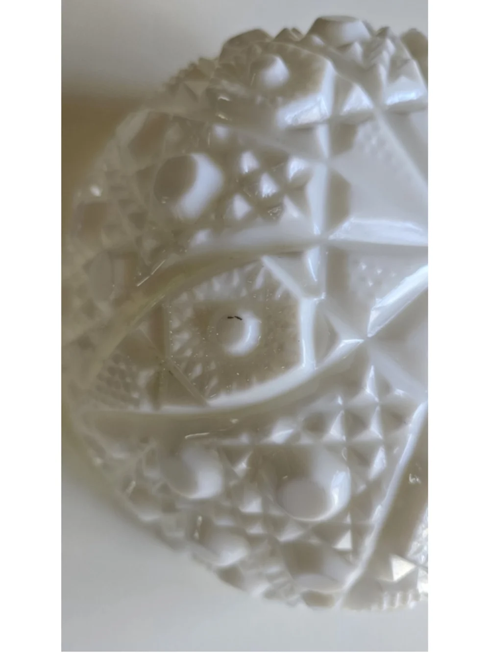 Vintage McKee Milk Glass Bowl Toltec Star & Cane Pattern 8" Mid-Century Decor - Picture 16 of 16